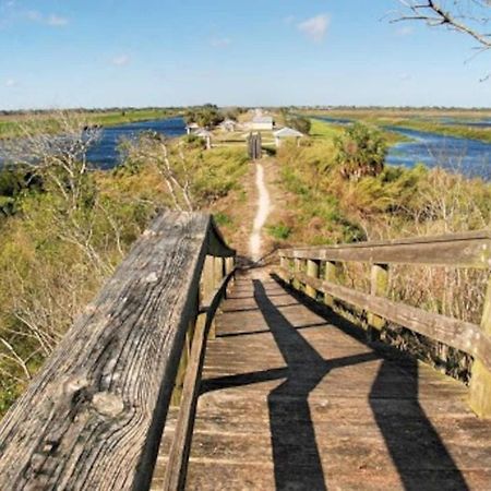 Cozy Lake Home With Ranch Flair & Hammock, FirepitPahokee エクステリア 写真