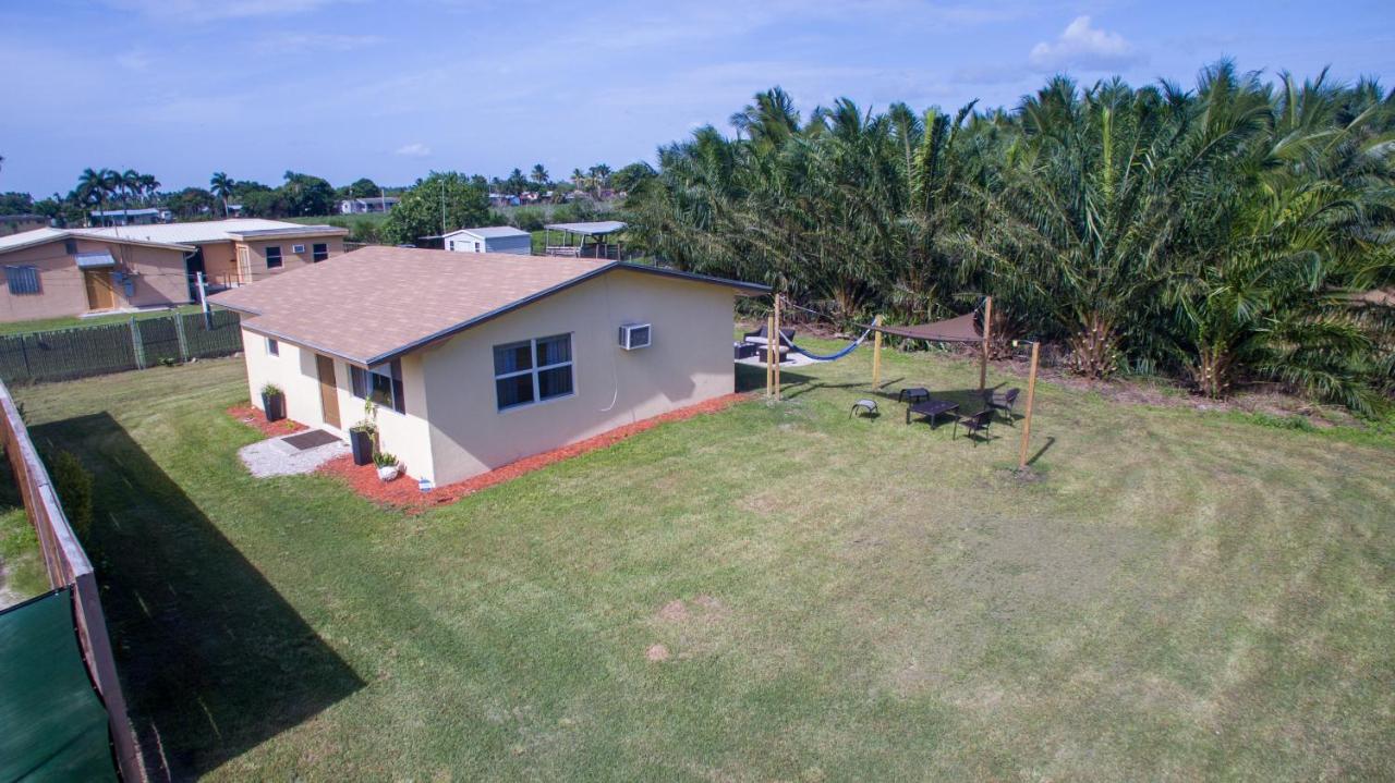 Cozy Lake Home With Ranch Flair & Hammock, FirepitPahokee エクステリア 写真